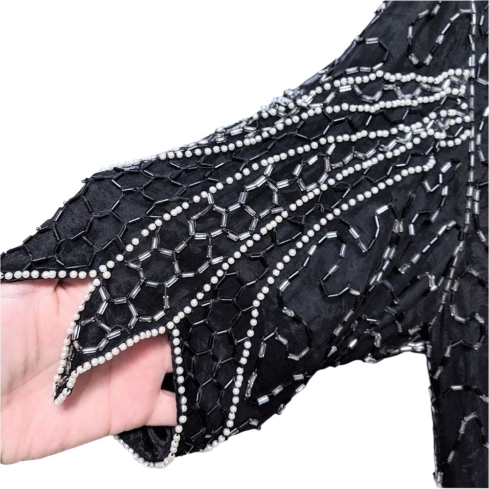 VINTAGE Linsiano Sequin Bead Shark Bite Hem Top L - Picture 4 of 9